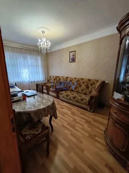 Satış 2 otaqlı Köhnə Tikili bina evi  60m², Bakı