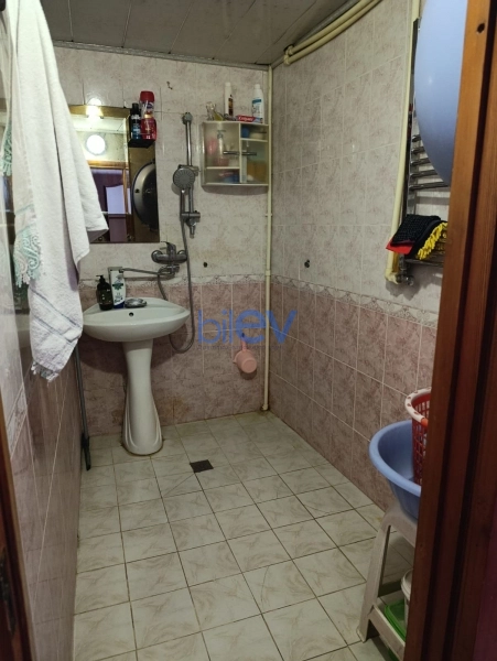 Satış 2 otaqlı Köhnə Tikili bina evi  60m², Bakı