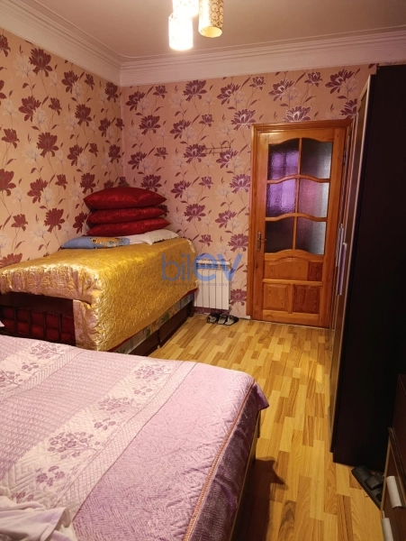 Satış 2 otaqlı Köhnə Tikili bina evi  60m², Bakı