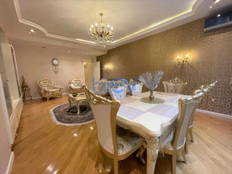 Aylıq Kirayə 3 otaqlı Yeni Tikili bina evi  175m², Bakı