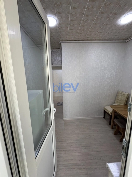 Satış 2 otaqlı Köhnə Tikili bina evi  40m², Bakı
