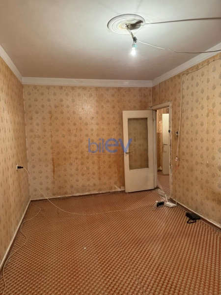 Satış 2 otaqlı Köhnə Tikili bina evi  62m², Bakı