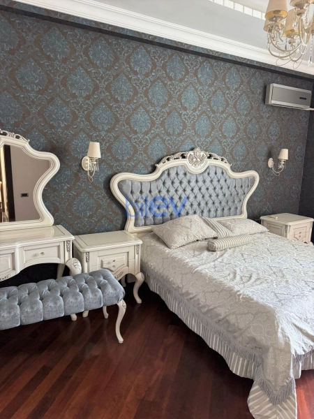 Aylıq Kirayə 3 otaqlı Yeni Tikili bina evi  172m², Bakı