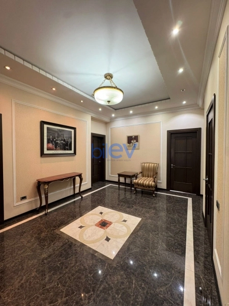 Aylıq Kirayə 3 otaqlı Yeni Tikili bina evi  172m², Bakı