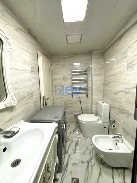 Aylıq Kirayə 2 otaqlı Köhnə Tikili bina evi  52m², Bakı