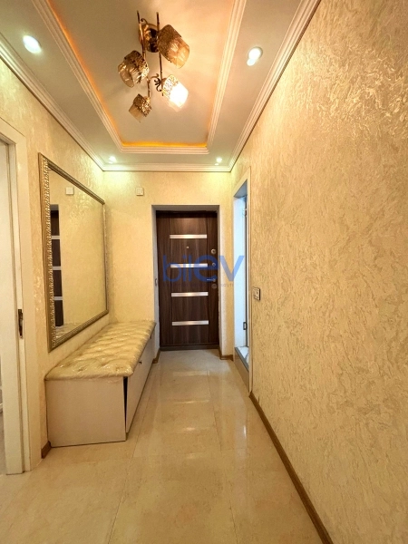Aylıq Kirayə 2 otaqlı Köhnə Tikili bina evi  52m², Bakı