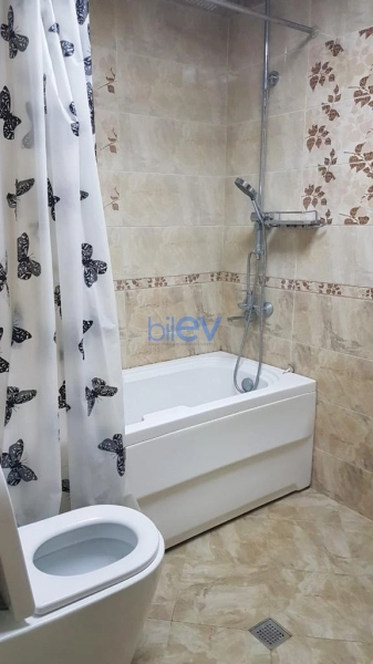 Aylıq Kirayə 4 otaqlı Köhnə Tikili bina evi  80m², Bakı