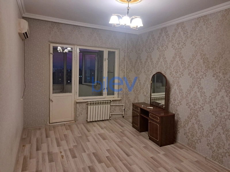 Aylıq Kirayə 2 otaqlı Köhnə Tikili bina evi  70m², Bakı