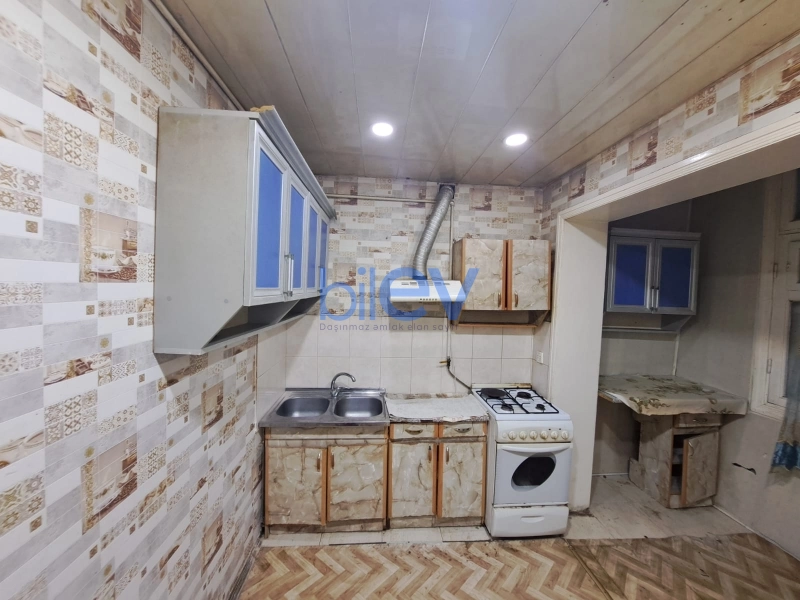 Aylıq Kirayə 2 otaqlı Köhnə Tikili bina evi  70m², Bakı