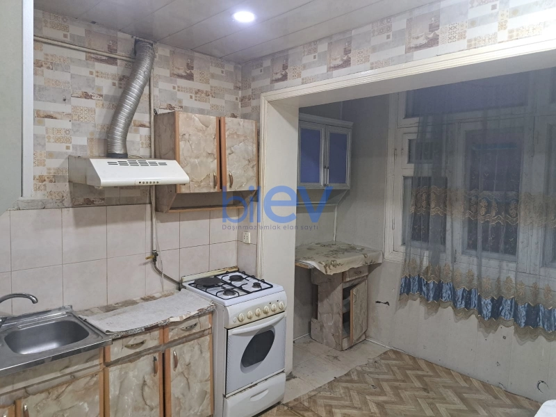 Aylıq Kirayə 2 otaqlı Köhnə Tikili bina evi  70m², Bakı