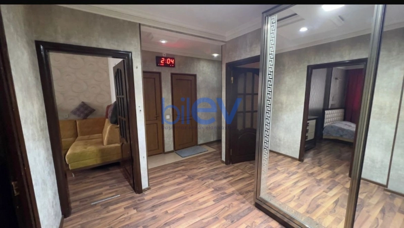 Aylıq Kirayə 3 otaqlı Köhnə Tikili bina evi  100m², Bakı