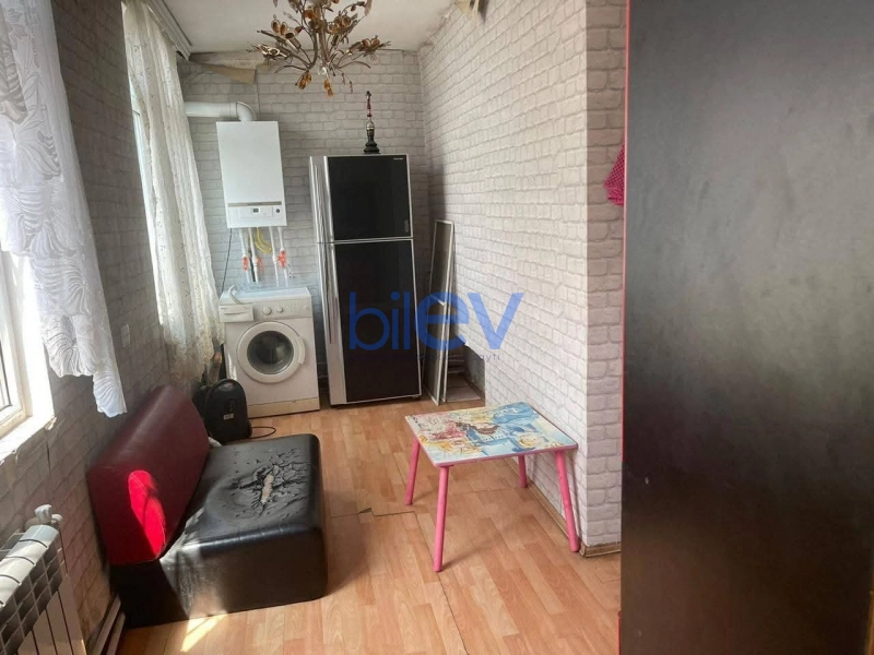 Aylıq Kirayə 2 otaqlı Köhnə Tikili bina evi  60m², Bakı