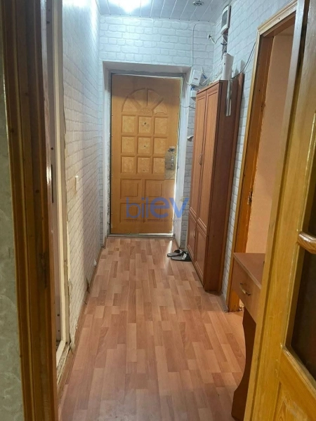 Aylıq Kirayə 2 otaqlı Köhnə Tikili bina evi  60m², Bakı