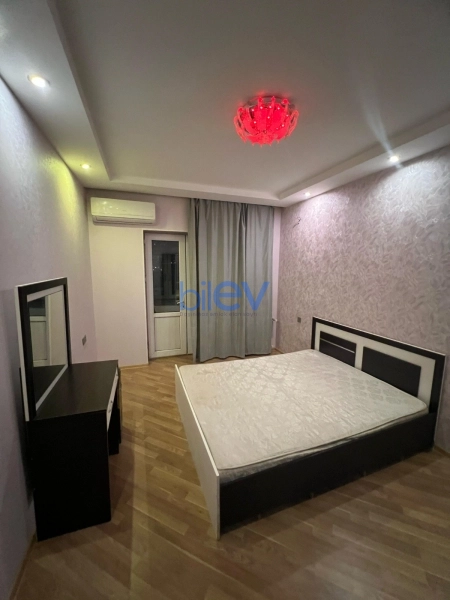 Aylıq Kirayə 2 otaqlı Köhnə Tikili bina evi  50m², Bakı