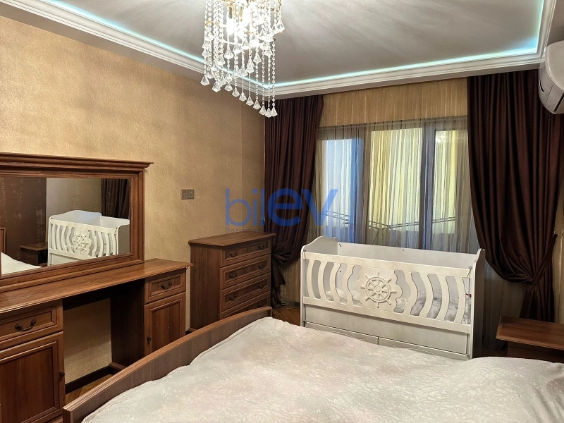 Aylıq Kirayə 3 otaqlı Köhnə Tikili bina evi  95m², Bakı