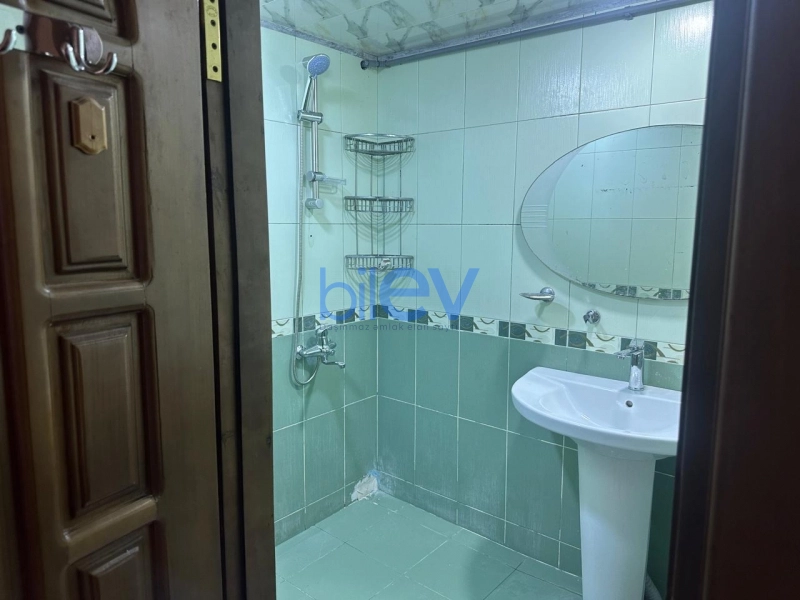 Aylıq Kirayə 2 otaqlı Köhnə Tikili bina evi  55m², Bakı