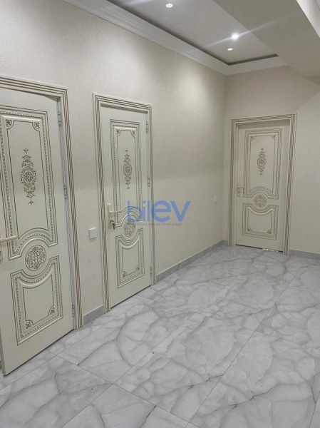 Aylıq Kirayə 3 otaqlı Yeni Tikili bina evi  120m², Bakı