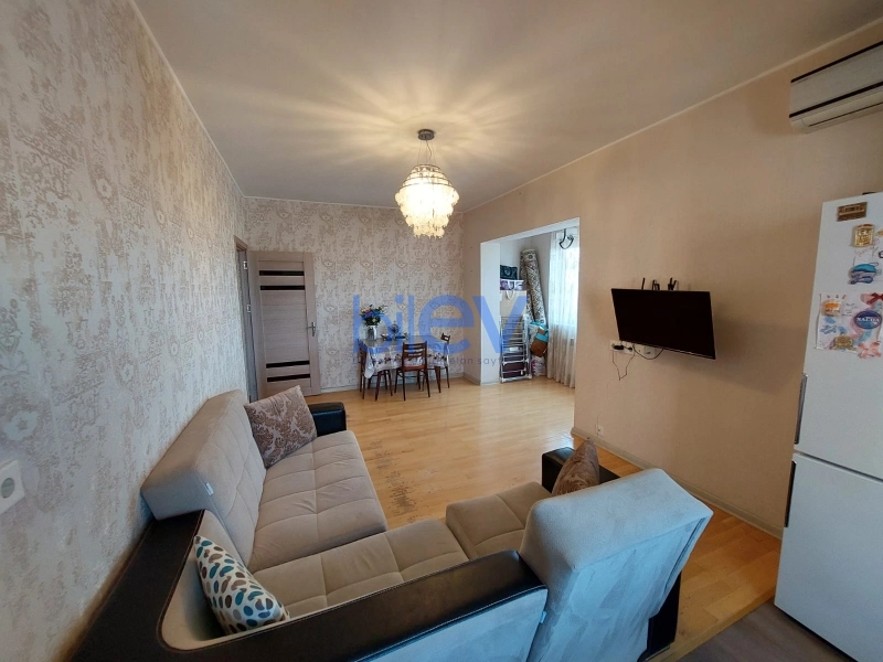Satış 2 otaqlı Köhnə Tikili bina evi  45m², Bakı