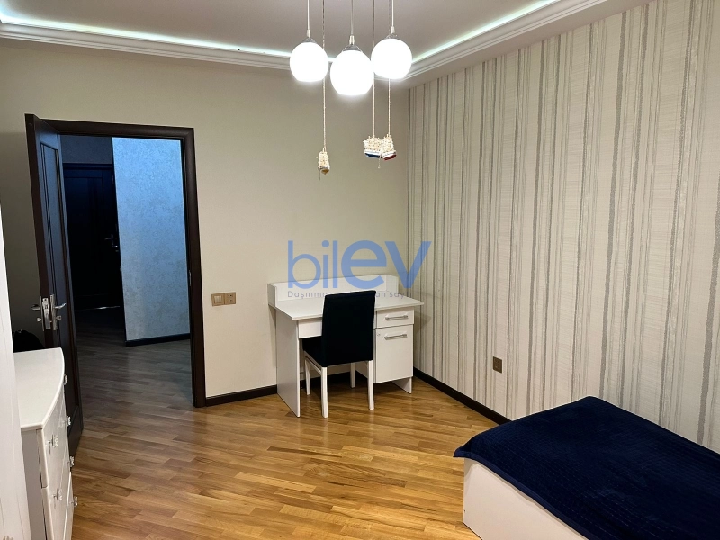Aylıq Kirayə 3 otaqlı Köhnə Tikili bina evi  95m², Bakı