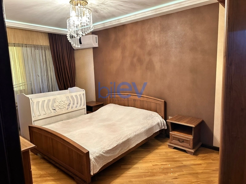 Aylıq Kirayə 3 otaqlı Köhnə Tikili bina evi  95m², Bakı
