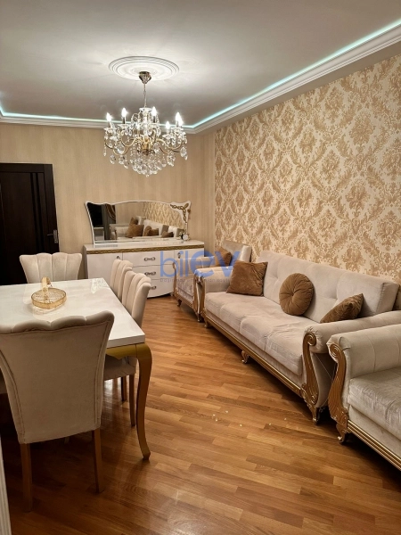 Aylıq Kirayə 3 otaqlı Köhnə Tikili bina evi  95m², Bakı