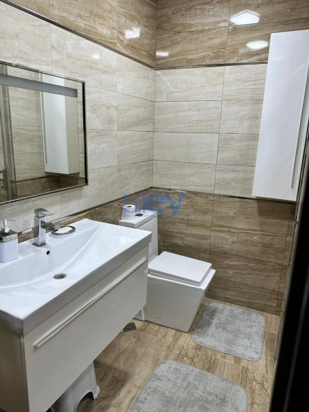 Aylıq Kirayə 3 otaqlı Köhnə Tikili bina evi  95m², Bakı