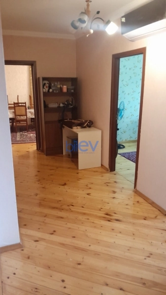 Aylıq Kirayə 2 otaqlı Yeni Tikili bina evi  82m², Bakı