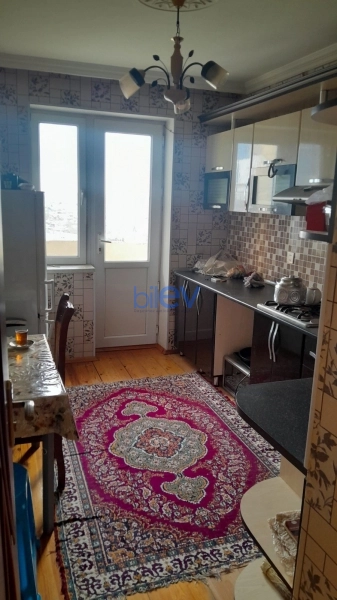 Aylıq Kirayə 2 otaqlı Yeni Tikili bina evi  82m², Bakı