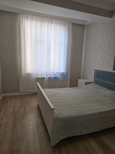Aylıq Kirayə 3 otaqlı Yeni Tikili bina evi  100m², Bakı