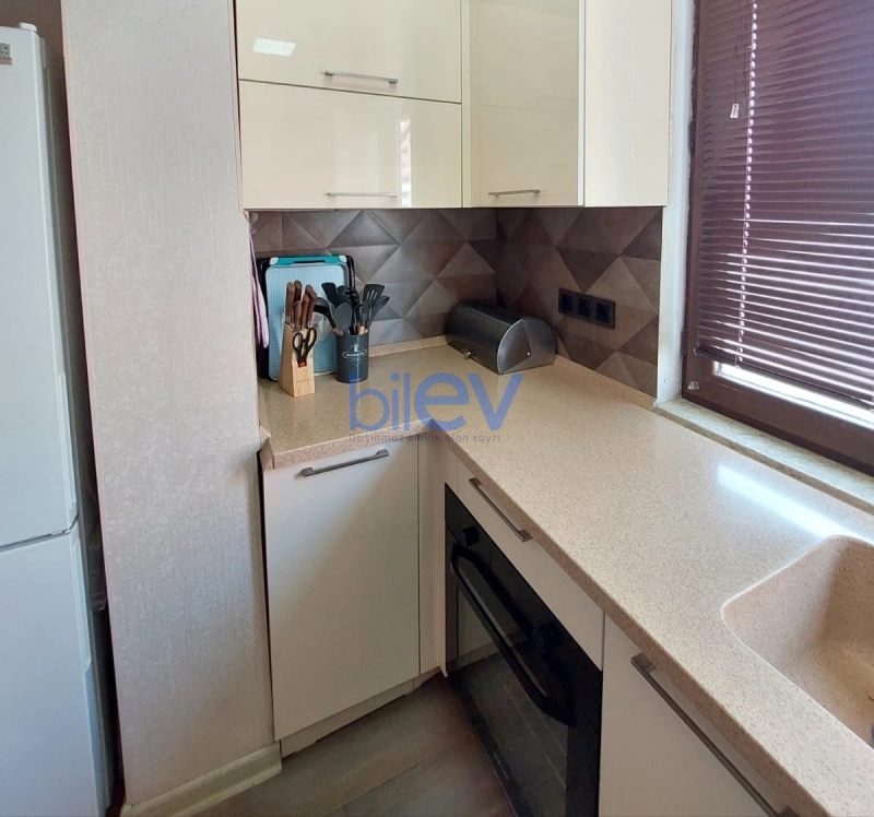 Satış 2 otaqlı Köhnə Tikili bina evi  58m², Bakı