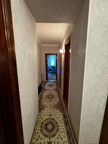 Aylıq Kirayə 3 otaqlı Köhnə Tikili bina evi  90m², Bakı