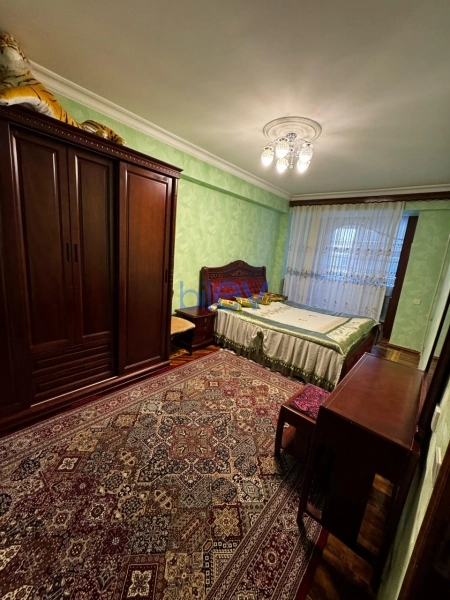 Aylıq Kirayə 3 otaqlı Köhnə Tikili bina evi  90m², Bakı