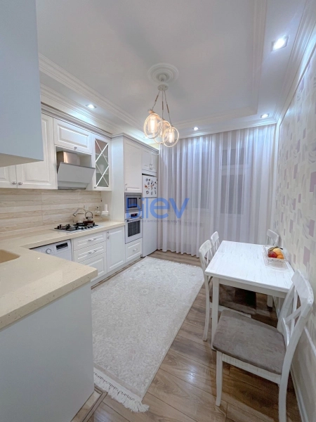 Satış 3 otaqlı Yeni Tikili bina evi  157m², Bakı
