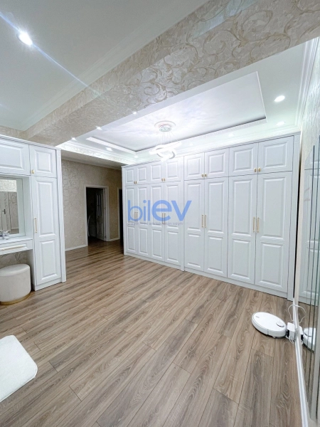 Satış 3 otaqlı Yeni Tikili bina evi  157m², Bakı