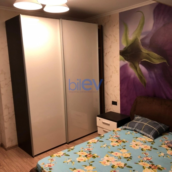 Aylıq Kirayə 2 otaqlı Köhnə Tikili bina evi  75m², Bakı