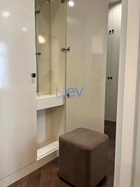 Aylıq Kirayə 2 otaqlı Yeni Tikili bina evi  70m², Bakı