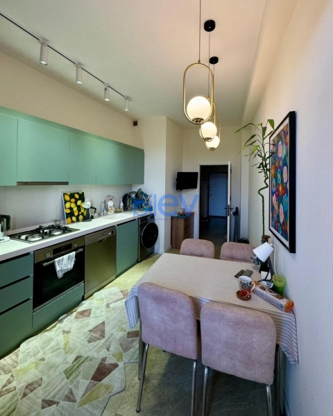 Aylıq Kirayə 2 otaqlı Yeni Tikili bina evi  110m², Bakı