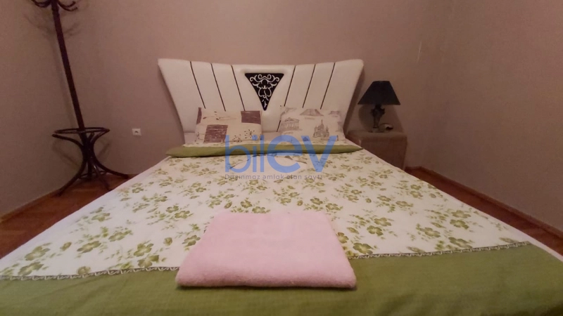 Aylıq Kirayə 5 otaqlı Köhnə Tikili bina evi  130m², Bakı