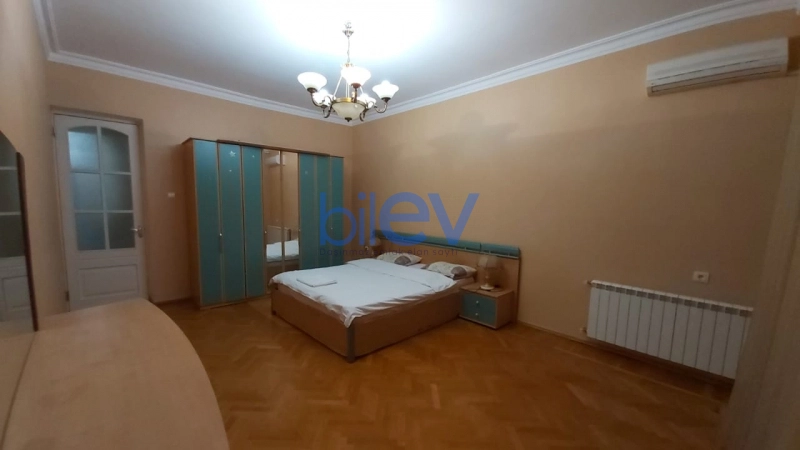 Aylıq Kirayə 5 otaqlı Köhnə Tikili bina evi  130m², Bakı