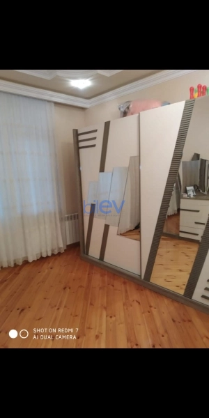 Aylıq Kirayə 3 otaqlı Yeni Tikili bina evi  80m², Bakı