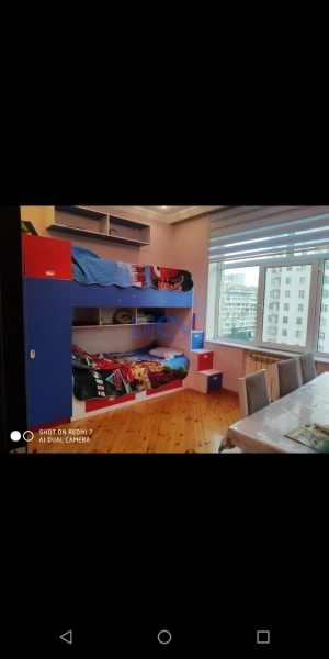 Aylıq Kirayə 3 otaqlı Yeni Tikili bina evi  80m², Bakı