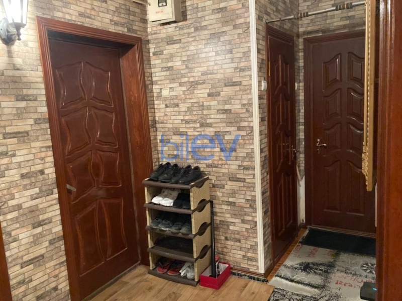 Aylıq Kirayə 3 otaqlı Köhnə Tikili bina evi  80m², Bakı