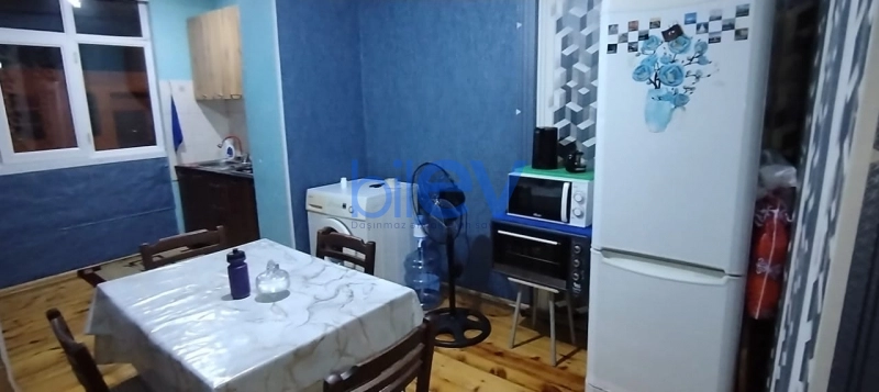 Aylıq Kirayə 3 otaqlı Köhnə Tikili bina evi  70m², Bakı