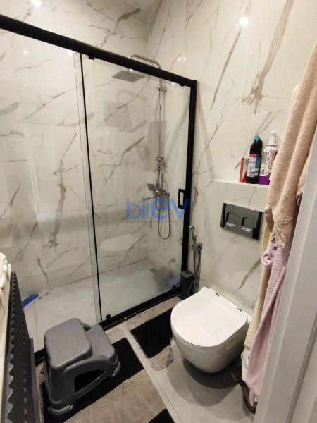 Aylıq Kirayə 3 otaqlı Yeni Tikili bina evi  67m², Bakı