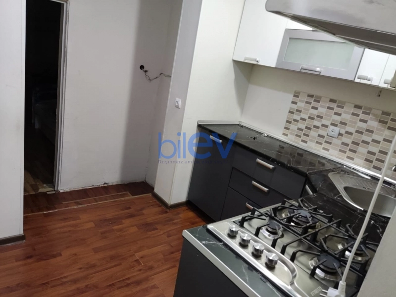 Aylıq Kirayə 3 otaqlı Köhnə Tikili bina evi  70m², Bakı
