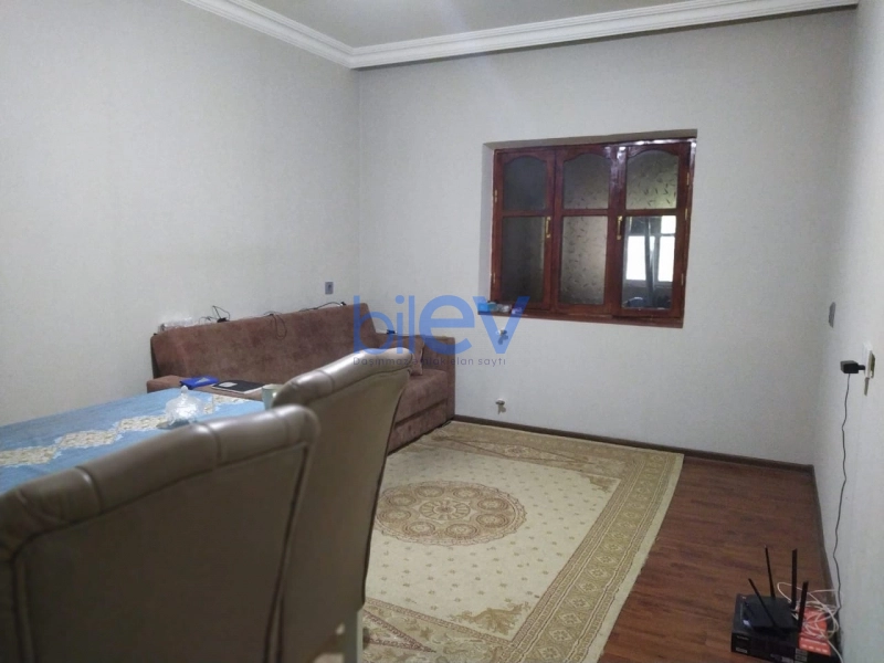 Aylıq Kirayə 3 otaqlı Köhnə Tikili bina evi  70m², Bakı