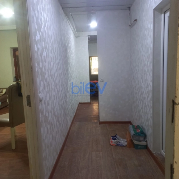 Aylıq Kirayə 3 otaqlı Köhnə Tikili bina evi  70m², Bakı