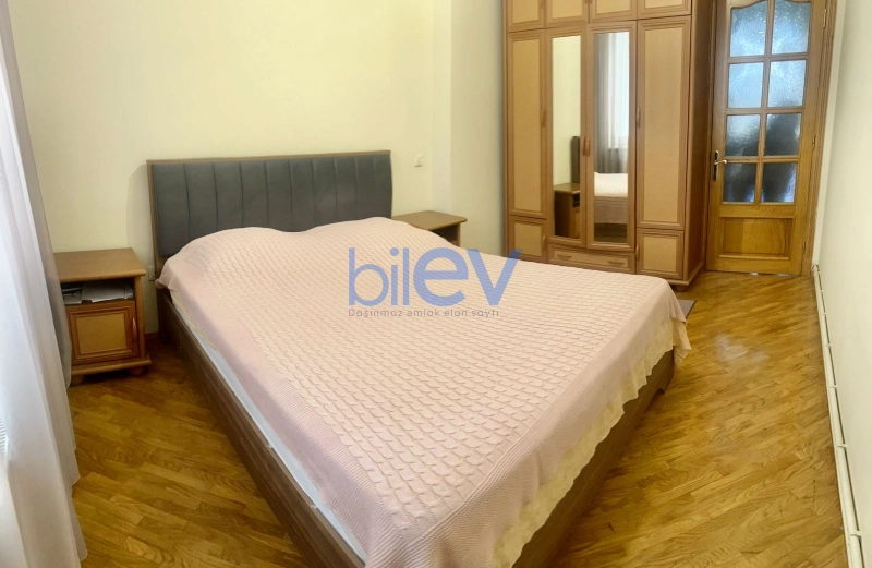 Aylıq Kirayə 2 otaqlı Yeni Tikili bina evi  90m², Bakı