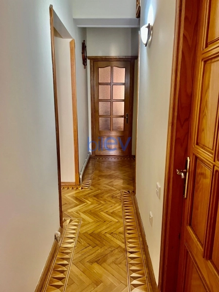 Aylıq Kirayə 2 otaqlı Yeni Tikili bina evi  90m², Bakı