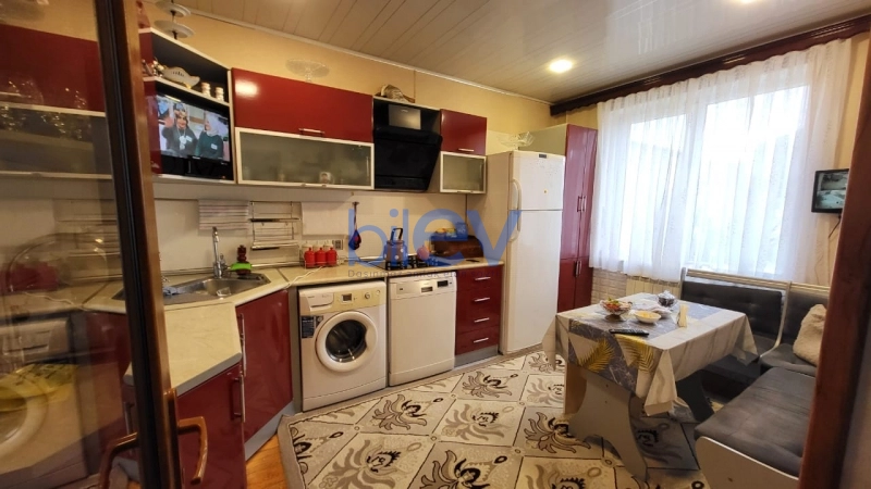 Satış 7 otaqlı Həyət evi  220m², Bakı